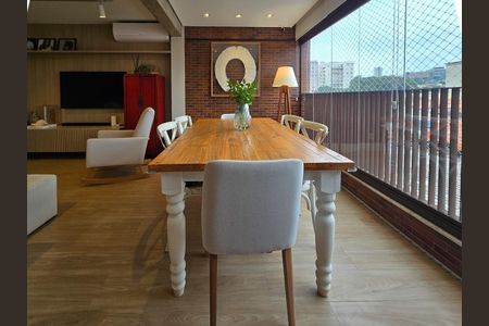 Apartamento à venda com 108m², 3 quartos e 2 vagas Apartamento à venda com 108m², 3 quartos e 2 vagasVaranda Gourmet