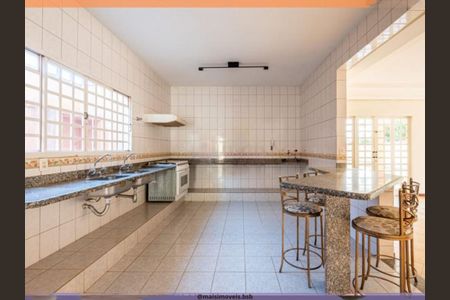 Casa à venda com 5 quartos, 360m² em Setor Habitacional Vicente Pires, Brasília