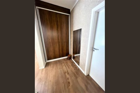 Casa de condomínio à venda com 252m², 4 quartos e 4 vagas Casa de condomínio à venda com 252m², 4 quartos e 4 vagasFoto 12
