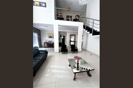 Casa de condomínio à venda com 252m², 4 quartos e 4 vagas Casa de condomínio à venda com 252m², 4 quartos e 4 vagasFoto 03