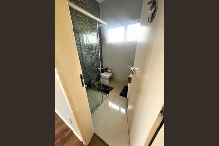 Casa de condomínio à venda com 252m², 4 quartos e 4 vagas Casa de condomínio à venda com 252m², 4 quartos e 4 vagasFoto 13
