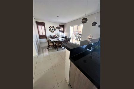 Casa de condomínio à venda com 252m², 4 quartos e 4 vagas Casa de condomínio à venda com 252m², 4 quartos e 4 vagasFoto 05