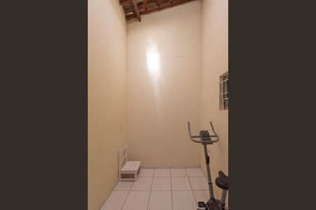 Casa à venda com 127m², 2 quartos e 2 vagas Casa à venda com 127m², 2 quartos e 2 vagasÁrea de Luz