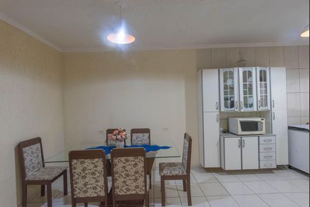 Casa à venda com 127m², 2 quartos e 2 vagas Casa à venda com 127m², 2 quartos e 2 vagasSala de Jantar