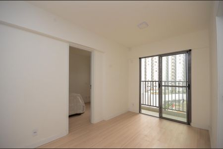 Apartamento para alugar com 44m², 2 quartos e sem vaga Apartamento para alugar com 44m², 2 quartos e sem vagaSala