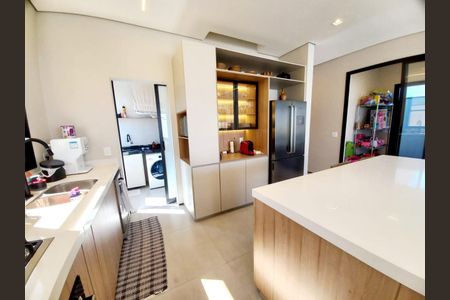 Casa de condomínio à venda com 298m², 5 quartos e 4 vagas Casa de condomínio à venda com 298m², 5 quartos e 4 vagasFoto 14