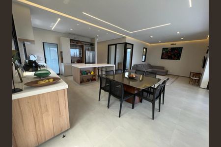 Casa de condomínio à venda com 298m², 5 quartos e 4 vagas Casa de condomínio à venda com 298m², 5 quartos e 4 vagasFoto 49