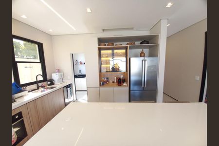 Casa de condomínio à venda com 298m², 5 quartos e 4 vagas Casa de condomínio à venda com 298m², 5 quartos e 4 vagasFoto 13