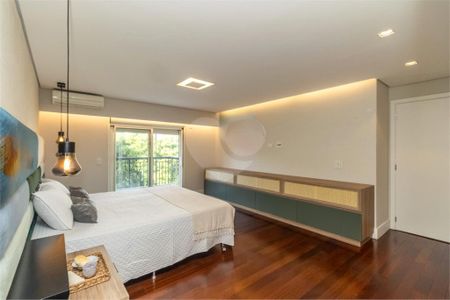 Apartamento à venda com 3 quartos, 315m² em Santo Amaro, São Paulo