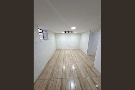 Casa à venda com 180m², 2 quartos e 2 vagas