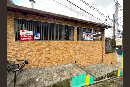 Fachada de casa à venda com 2 quartos, 180m² em Freguesia do Ó, São Paulo