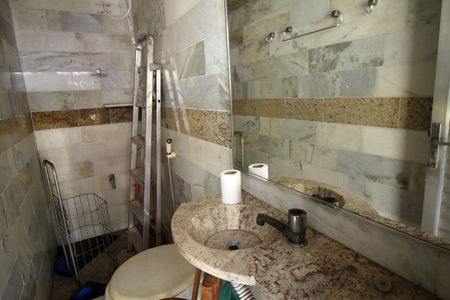 Apartamento à venda com 110m², 3 quartos e sem vagaBanheiro de serviço