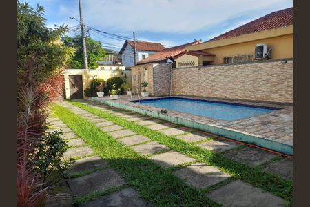 Casa para alugar com 241m², 3 quartos e 3 vagas Casa para alugar com 241m², 3 quartos e 3 vagasÁrea externa
