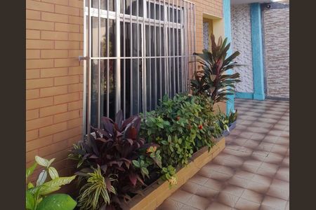 Casa para alugar com 241m², 3 quartos e 3 vagas Casa para alugar com 241m², 3 quartos e 3 vagasÁrea externa