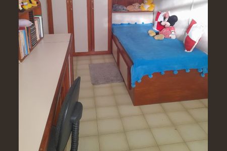 Casa para alugar com 241m², 3 quartos e 3 vagas Casa para alugar com 241m², 3 quartos e 3 vagasQuarto 1