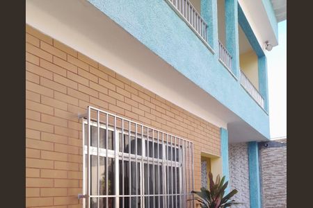 Casa para alugar com 241m², 3 quartos e 3 vagas Casa para alugar com 241m², 3 quartos e 3 vagasÁrea externa