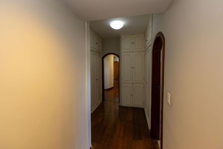 Apartamento à venda com 561m², 5 quartos e 2 vagas Apartamento à venda com 561m², 5 quartos e 2 vagasCloset da Suíte 1
