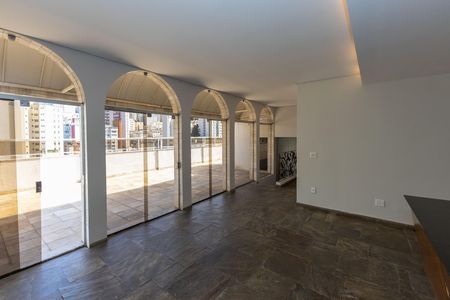Cobertura de apartamento à venda com 5 quartos, 561m² em Santo Antônio, Belo Horizonte