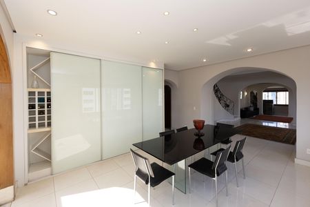 Sala 2 de apartamento à venda com 5 quartos, 561m² em Santo Antônio, Belo Horizonte