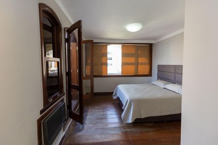 Suíte 1 de apartamento à venda com 5 quartos, 561m² em Santo Antônio, Belo Horizonte