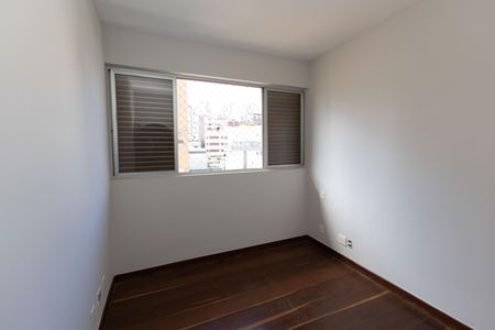 Apartamento à venda com 561m², 5 quartos e 2 vagas Apartamento à venda com 561m², 5 quartos e 2 vagasQuarto 3