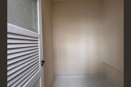 Apartamento para alugar com 86m², 2 quartos e sem vaga Apartamento para alugar com 86m², 2 quartos e sem vagaQuarto de Serviço