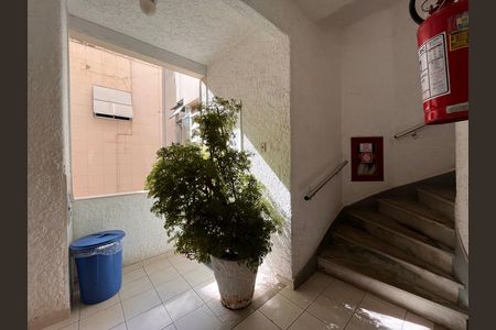 Apartamento para alugar com 86m², 2 quartos e sem vaga Apartamento para alugar com 86m², 2 quartos e sem vagaHall de entrada