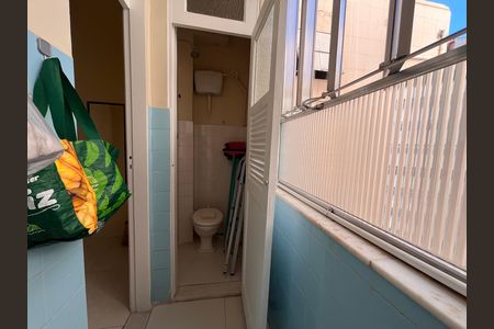 Apartamento para alugar com 86m², 2 quartos e sem vaga Apartamento para alugar com 86m², 2 quartos e sem vagaBanheiro de serviço
