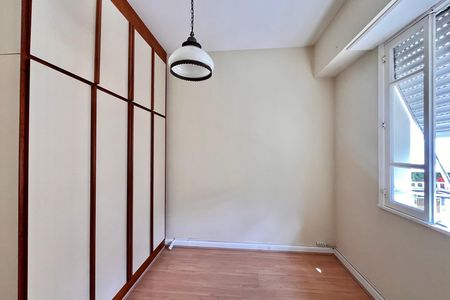 Quarto 1 de apartamento para alugar com 2 quartos, 86m² em Copacabana, Rio de Janeiro