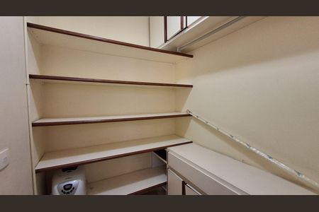 Apartamento para alugar com 82m², 2 quartos e 1 vaga Apartamento para alugar com 82m², 2 quartos e 1 vagaDespensa
