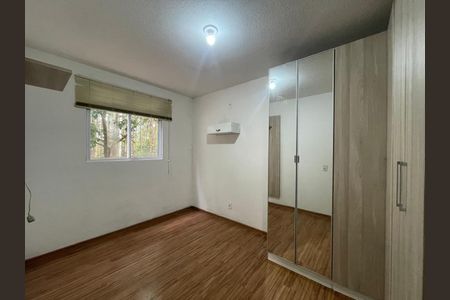 Quarto de apartamento para alugar com 2 quartos, 46m² em Feitoria, São Leopoldo