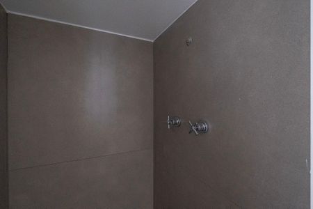 Banheiro de kitnet/studio à venda com 1 quarto, 29m² em Jardim Paulista, São Paulo