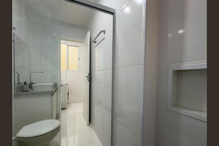 Apartamento à venda com 45m², 2 quartos e 1 vaga Apartamento à venda com 45m², 2 quartos e 1 vagaBanheiro