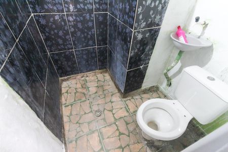 Casa para alugar com 40m², 1 quarto e sem vaga Casa para alugar com 40m², 1 quarto e sem vagaBanheiro