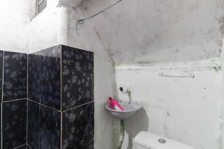 Banheiro de casa para alugar com 1 quarto, 40m² em Itaquera, São Paulo