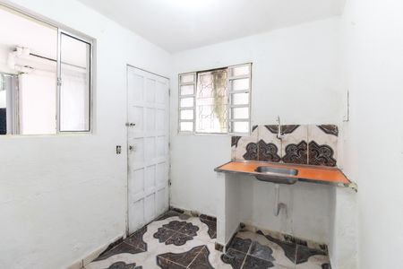 Cozinha de casa para alugar com 1 quarto, 40m² em Itaquera, São Paulo