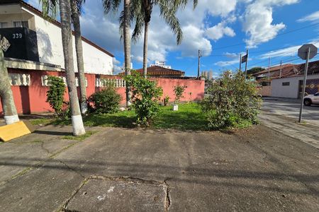 Casa para alugar com 249m², 3 quartos e 5 vagas Casa para alugar com 249m², 3 quartos e 5 vagasFachada