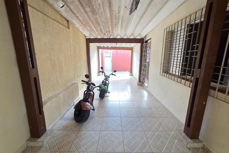 Casa para alugar com 249m², 3 quartos e 5 vagas Casa para alugar com 249m², 3 quartos e 5 vagasGaragem