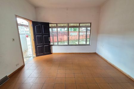 Casa para alugar com 249m², 3 quartos e 5 vagas Casa para alugar com 249m², 3 quartos e 5 vagasSala