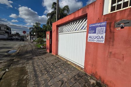 Casa para alugar com 249m², 3 quartos e 5 vagas Casa para alugar com 249m², 3 quartos e 5 vagasFachada
