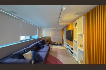 Apartamento à venda com 420m², 4 quartos e 5 vagas Apartamento à venda com 420m², 4 quartos e 5 vagasSala de TV