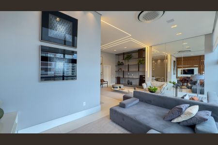 Apartamento à venda com 420m², 4 quartos e 5 vagas Apartamento à venda com 420m², 4 quartos e 5 vagasSala