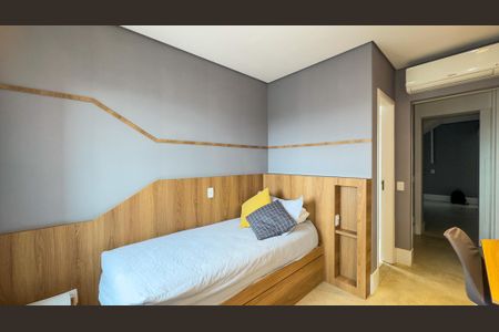 Apartamento à venda com 420m², 4 quartos e 5 vagas Apartamento à venda com 420m², 4 quartos e 5 vagasQuarto 2 - Suíte