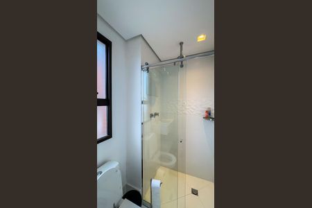 Apartamento à venda com 420m², 4 quartos e 5 vagas Apartamento à venda com 420m², 4 quartos e 5 vagasBanheiro da Suíte 2