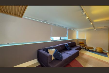 Apartamento à venda com 420m², 4 quartos e 5 vagas Apartamento à venda com 420m², 4 quartos e 5 vagasSala de TV