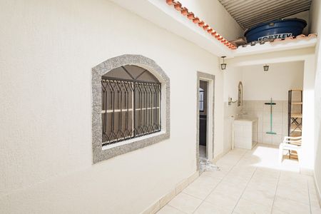 Casa à venda com 55m², 2 quartos e 1 vaga Casa à venda com 55m², 2 quartos e 1 vagaQuintal