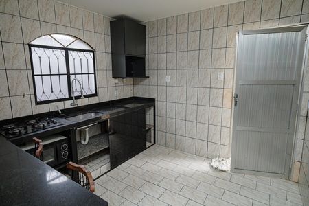 Casa à venda com 55m², 2 quartos e 1 vaga Casa à venda com 55m², 2 quartos e 1 vagaCozinha