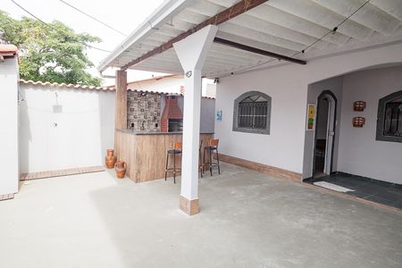 Casa à venda com 55m², 2 quartos e 1 vaga Casa à venda com 55m², 2 quartos e 1 vagaQuitnal