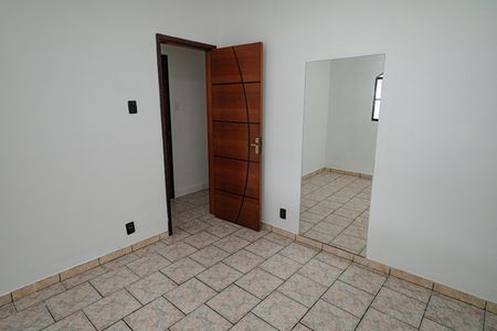 Casa à venda com 55m², 2 quartos e 1 vaga Casa à venda com 55m², 2 quartos e 1 vagaQuarto 1