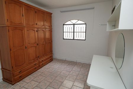Casa à venda com 55m², 2 quartos e 1 vaga Casa à venda com 55m², 2 quartos e 1 vagaQuarto 2